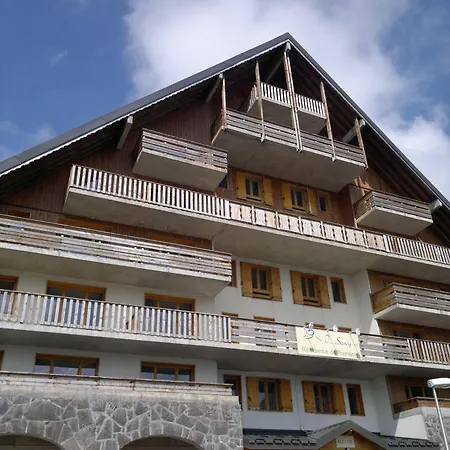 מלון דירות O - Sancy De Tourisme 3*
